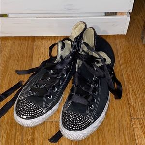 Black converses with satin ribbons